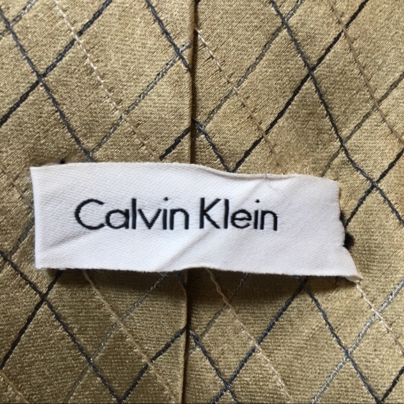 100 percent silk tie, by Calvin Klein - Picture 2 of 4
